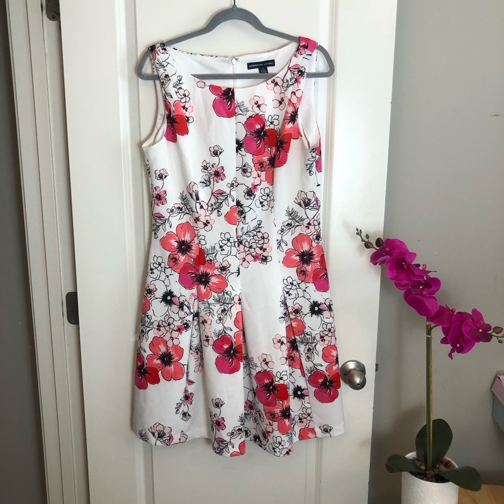 American Living Size 14 Pink and White Pleated Floral Scoopneck A-line Dress